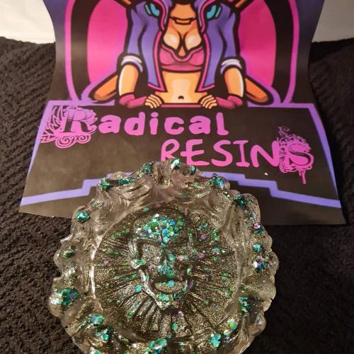 Image 1 for Radical Resins  review